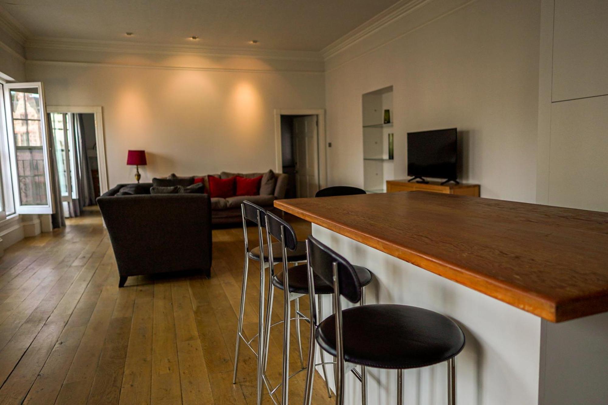 Apartment Centrally Located 1-bed In *